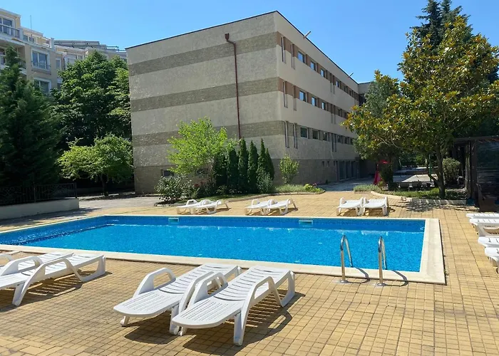 каменец бюджет 2* Несебър